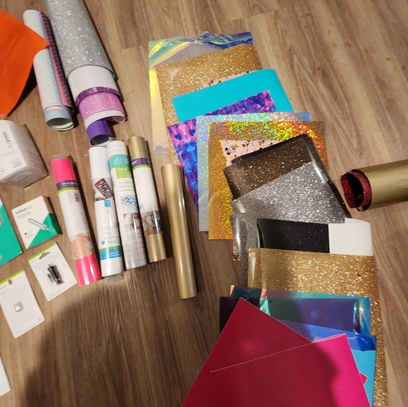 Circut bundle - Picture 6 of 12